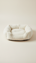 Textured Milk White Cat Bed